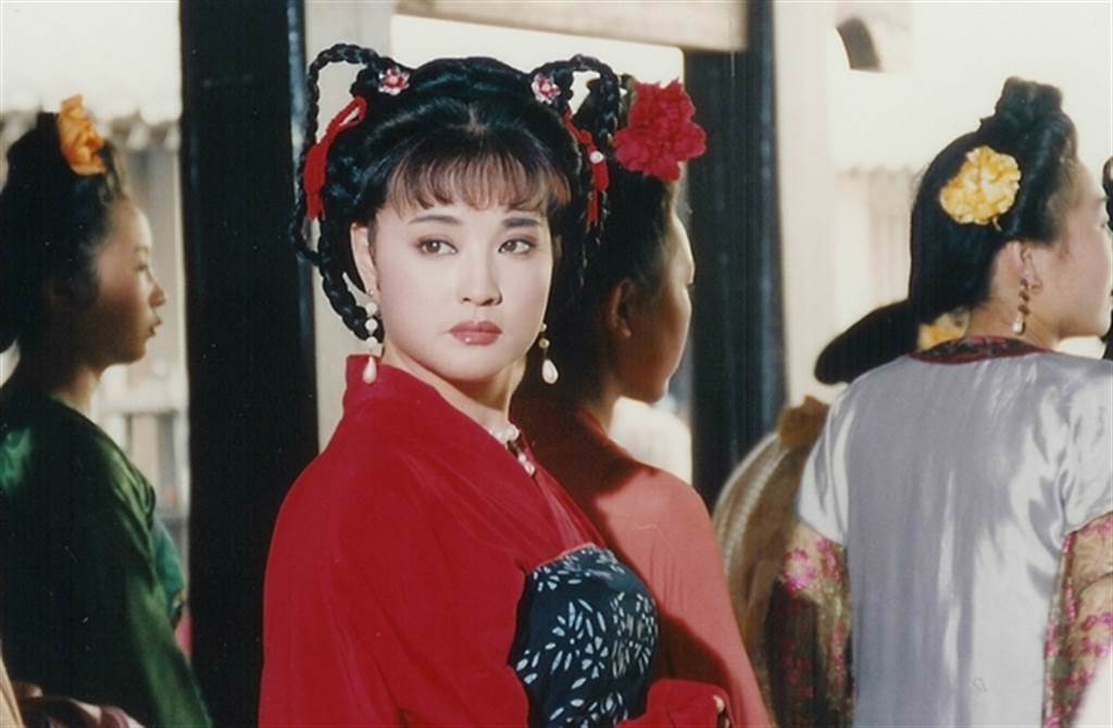 劉曉慶當年在《武則天》以40歲年紀扮16歲少女，凍齡美顏零違和。(本報系資料照)