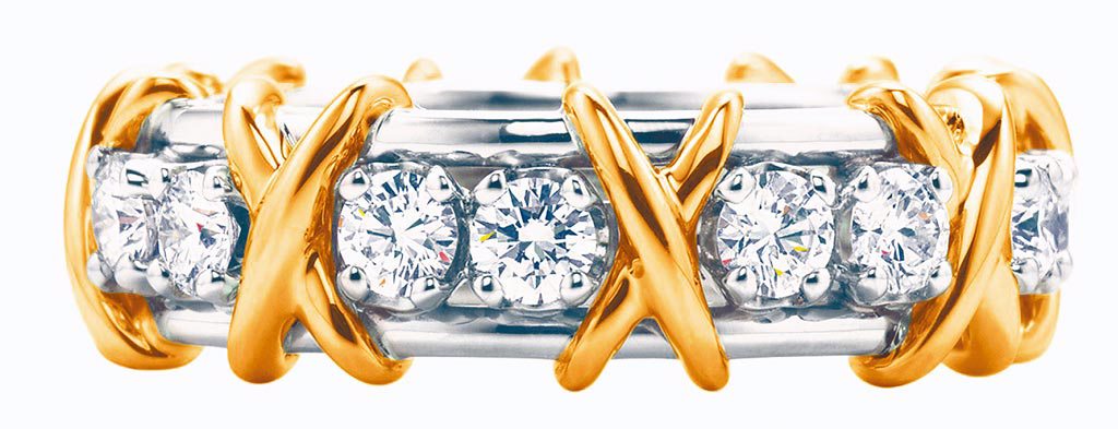 辛西婭艾利沃佩戴Tiffany Jean Schlumberger鑽石戒指，35萬6000元。（Tiffany & Co.提供）