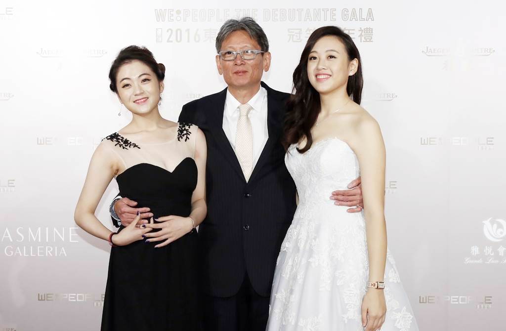 郭泰源和張瓊姿育有兩個女兒郭思瑜（左）、郭思維（右）。（圖／中時資料照片）