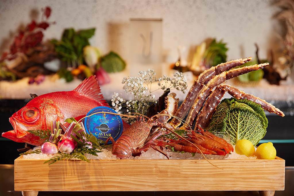 Ukai-tei鐵板燒精選各類活海鮮及山野珍饈，主廚親自尋訪台灣當季最佳食材，原汁原味呈現 UKAI 料理精髓。（圖片提供/Ukai-tei）
