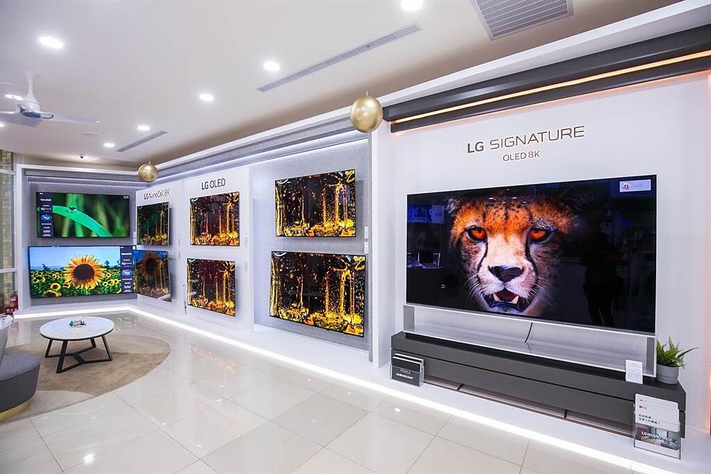 LG 桃園品牌旗艦店的1樓，就有展示了LG的影音視聽設備。（LG提供）