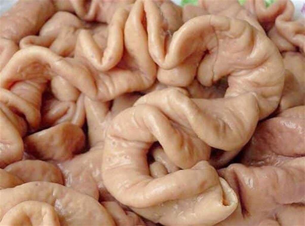 一家麵線店推出「名字有大腸送生大腸一條」活動。（翻攝臉書）