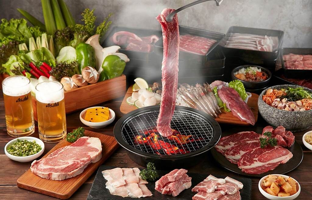 王品集團在台灣第22個品牌_肉次方，首次進軍「燒肉吃到飽」市場，三種價位、60種肉品、山珍海味吃到飽，成為市場的領導品牌。（王品提供）