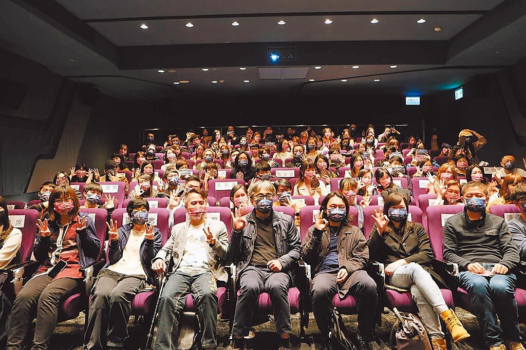 《TBF3》試片口碑場邀請逾百位台灣ACG界人士參與。（霹靂國際多媒體提供）