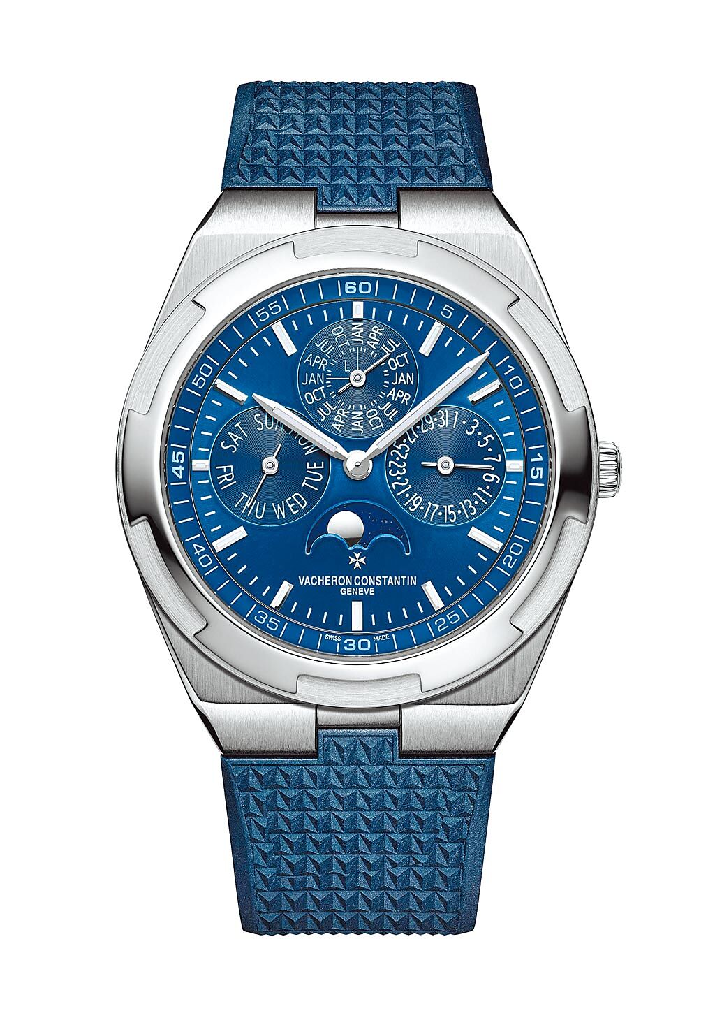 江詩丹頓新款Overseas換上藍色表盤更添優雅，圖為Overseas超薄萬年曆白金腕表，314萬元。（江詩丹頓提供）