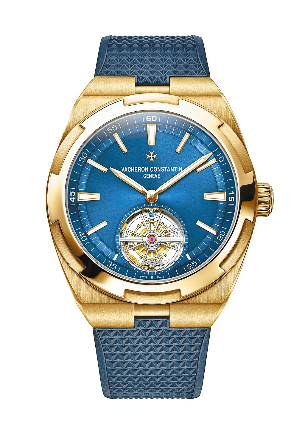 江詩丹頓新款Overseas換上藍色表盤更添優雅，圖為Overseas粉紅金超薄陀飛輪腕表，490萬元。（江詩丹頓提供）