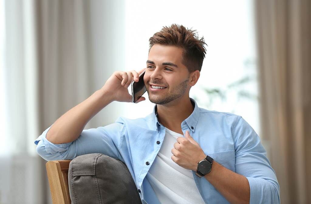 良好的溝通能力有助於結交朋友，更可以掌握到最新資源，無論在生活還是職場上都吃香。（圖／Shutterstock）