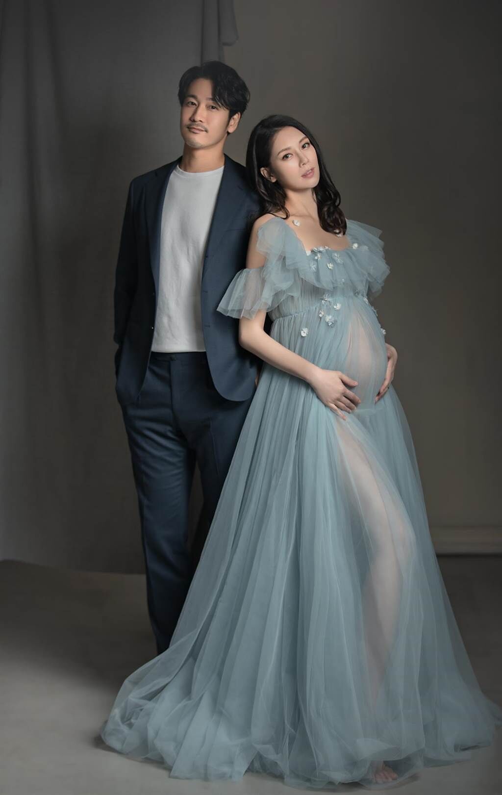 廖奕琁懷孕32周拍攝絕美孕婦寫真，老公Yuki一起入鏡。（凱渥提供）