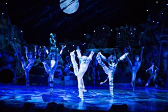 百老匯全本音樂劇《貓》首開先例7月唱進東部