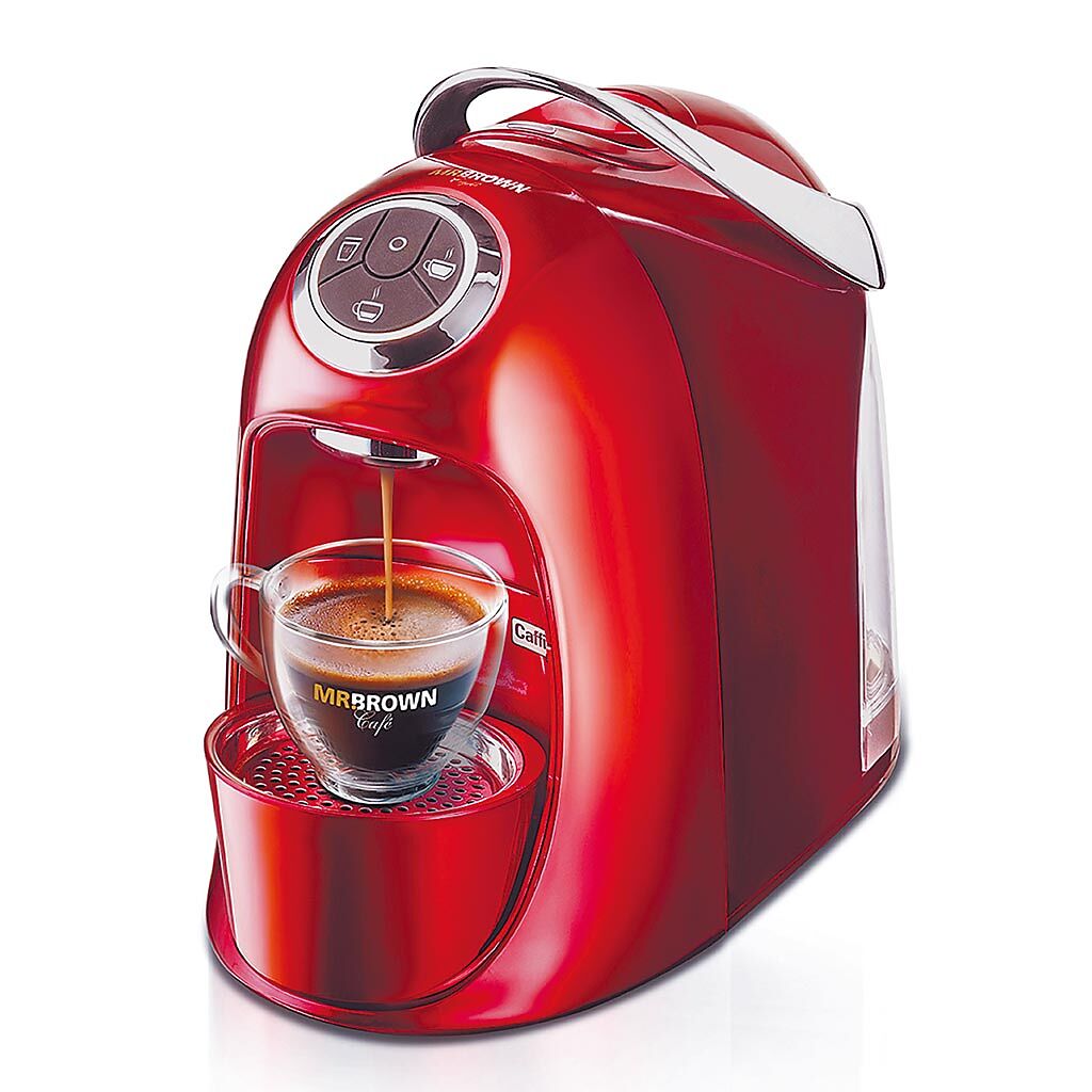 PChome 24h購物的MR.BROWN Caf’e（S20）伯朗膠囊咖啡機 緋鑽紅，原價5149元，5月9日前特價999元。（PChome 24h購物提供）