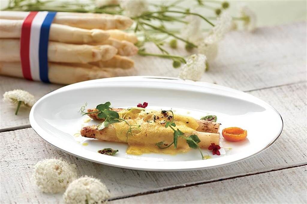 台北喜來登安東廳推出「白蘆筍饗宴」，標榜以高規格白蘆筍入饌。（圖／台北喜來登大飯店）