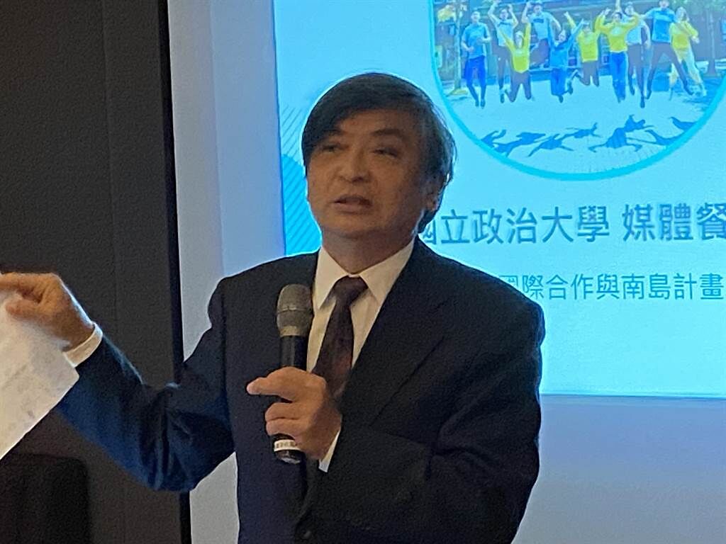政大校長郭明政表示，正在已在2月份加入台灣聯合大學系統。（林志成攝）