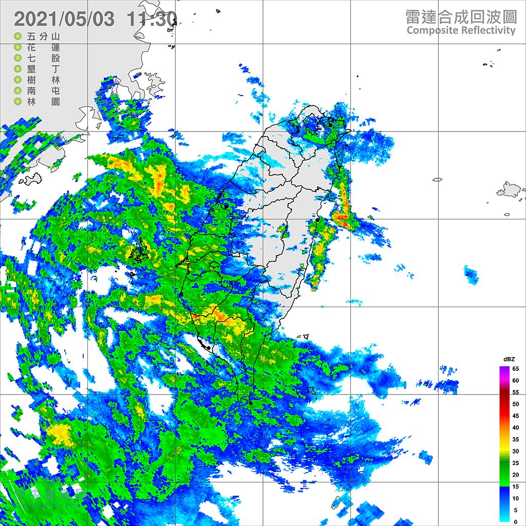 水氣很多！花蓮、台東大雨特報，中南部因為偏南風水氣進來，也有下雨。圖為雷達回波。(翻攝自氣象局)
