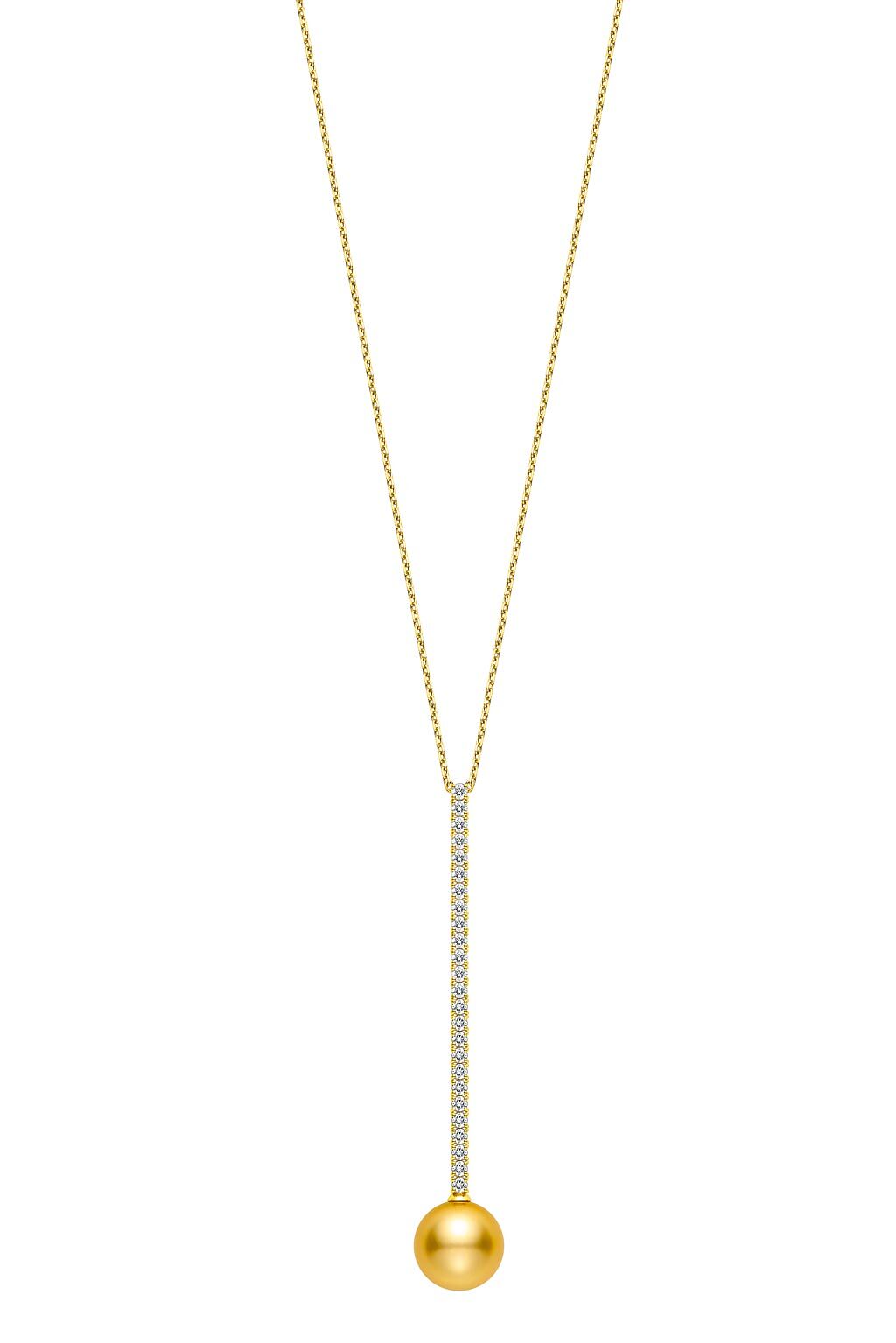 MIKIMOTO今年新品垂墜南洋黃金珍珠鑽石項鍊，約41萬元。（MIKIMOTO提供）