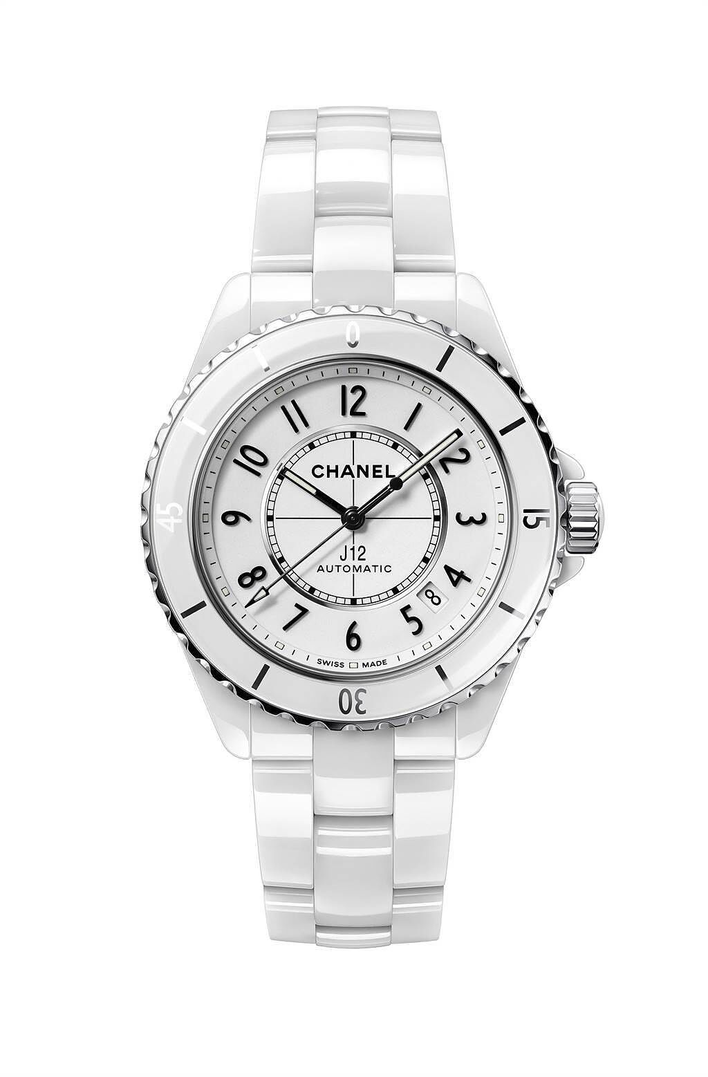 香奈兒J12白色陶瓷腕表，21萬2000元。（CHANEL提供）