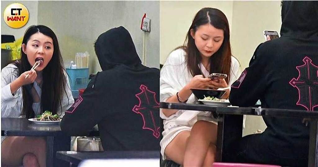 用餐過程中兩人時而進食時而滑手機，相處模式像是老夫老妻。（圖／本刊攝影組）