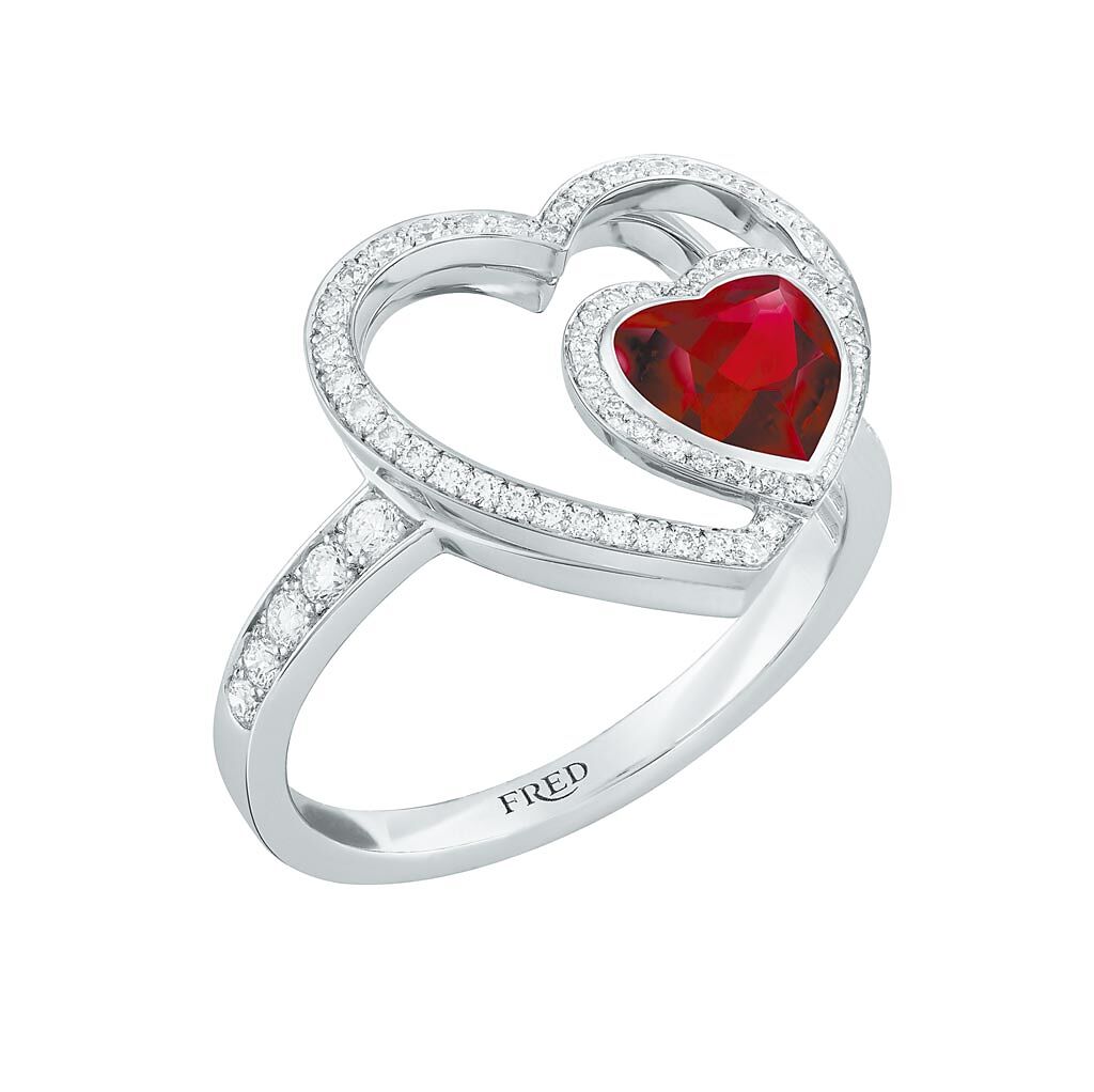 FRED的Pretty Woman系列紅碧璽和鑽石戒指，34萬900元。（FRED提供）