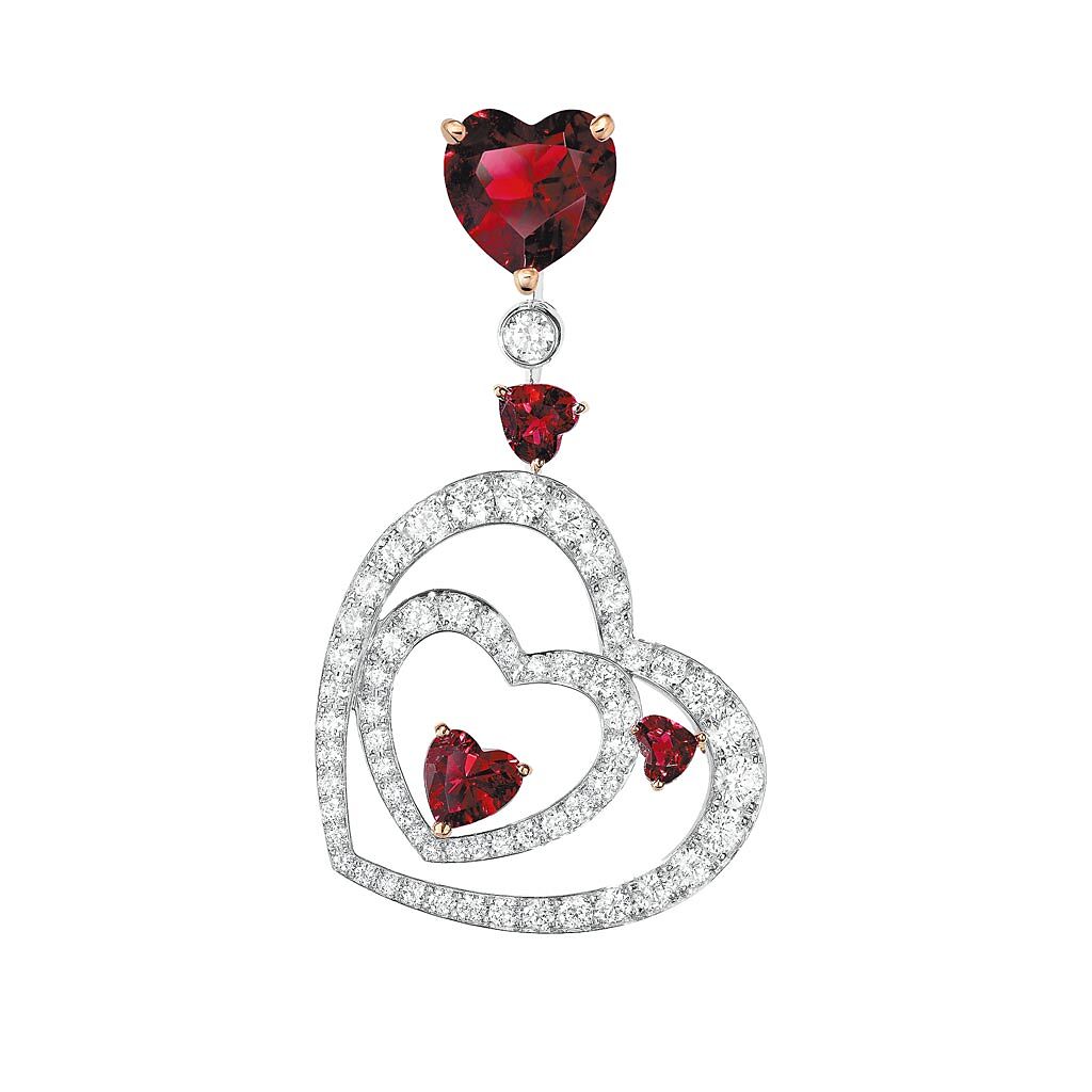 FRED的Pretty Woman系列紅碧璽和鑽石耳環，95萬9400元。（FRED提供）