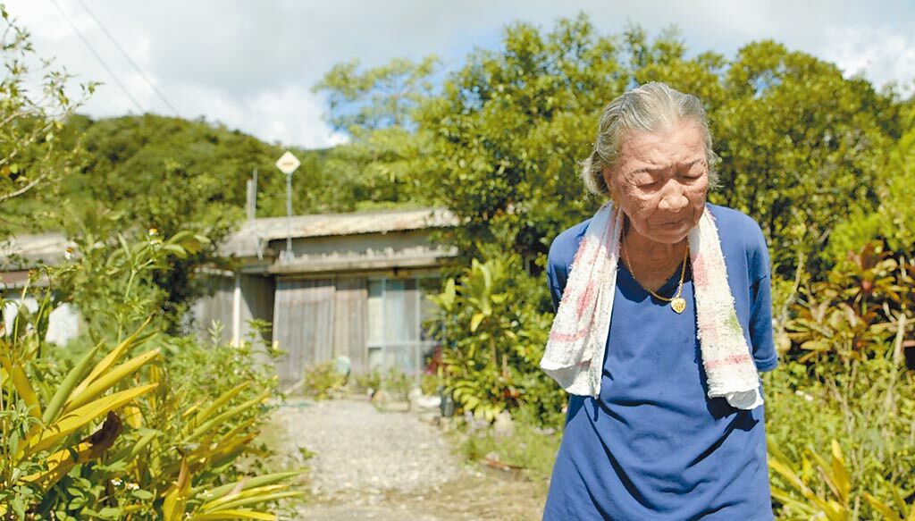 《綠色牢籠》記錄沖繩八重山台灣移民的故事。（希望行銷提供）