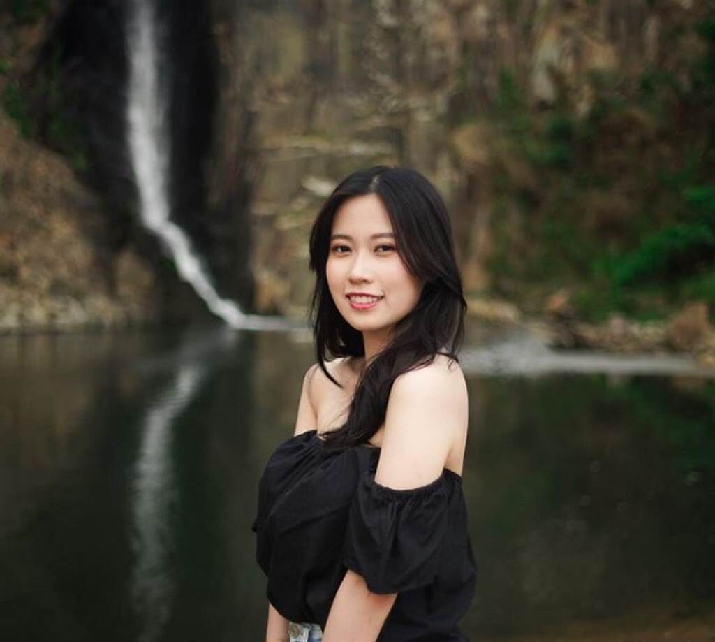 香港新生代23歲清新女星黃凱儀。(圖/ 摘自黃凱儀IG)