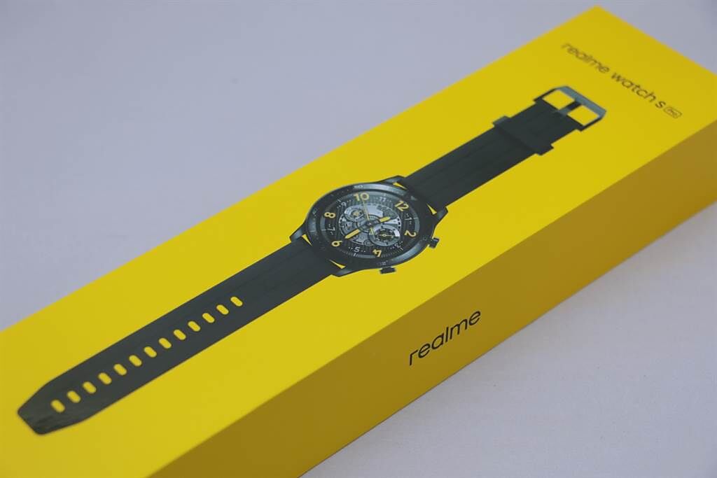 realme watch S Pro包裝盒。（黃慧雯攝）