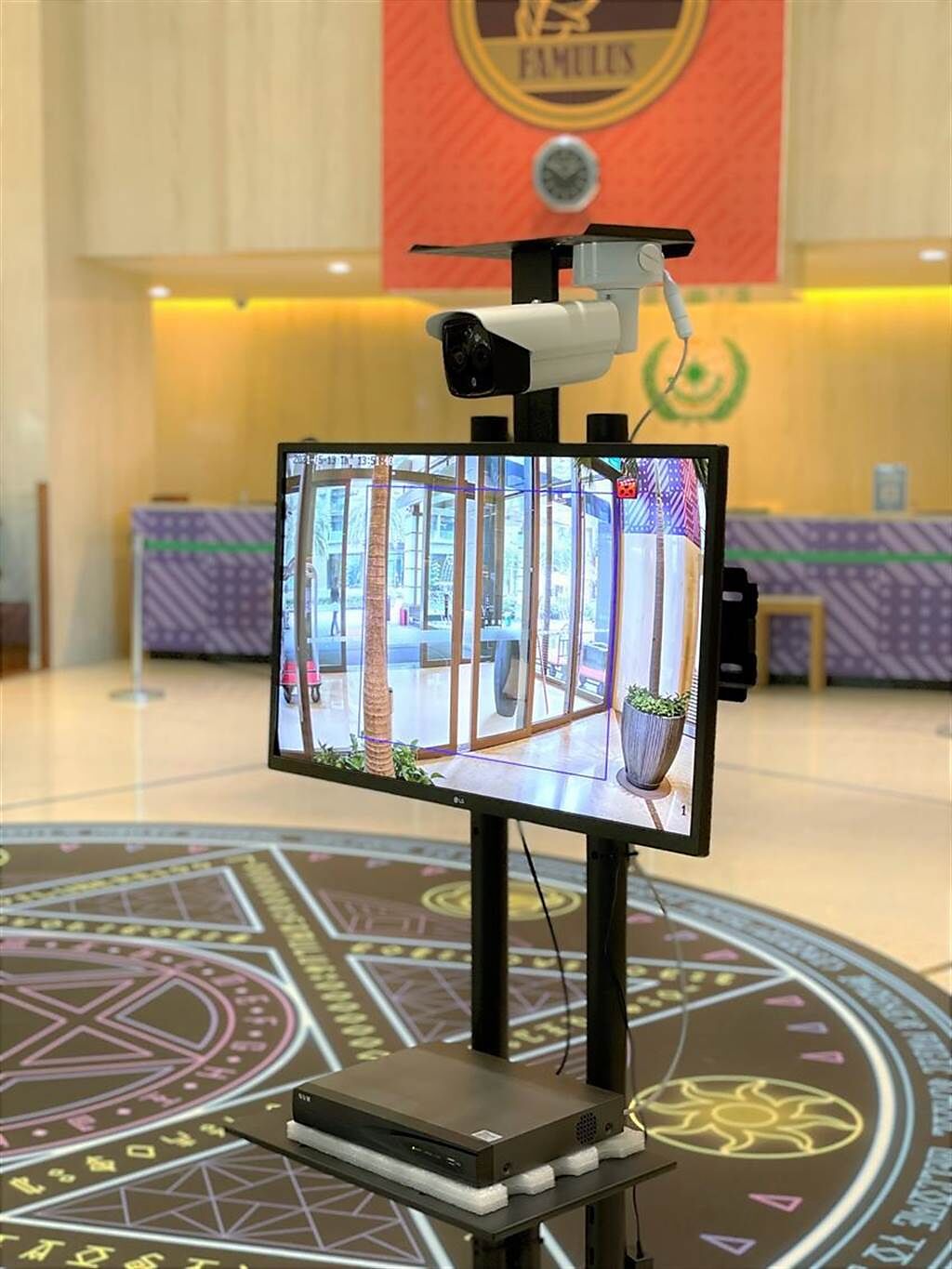 礁溪長榮鳳凰酒店新增AI智能測溫熱像儀，為旅客健康把關。（圖／礁溪長榮鳳凰酒店提供）