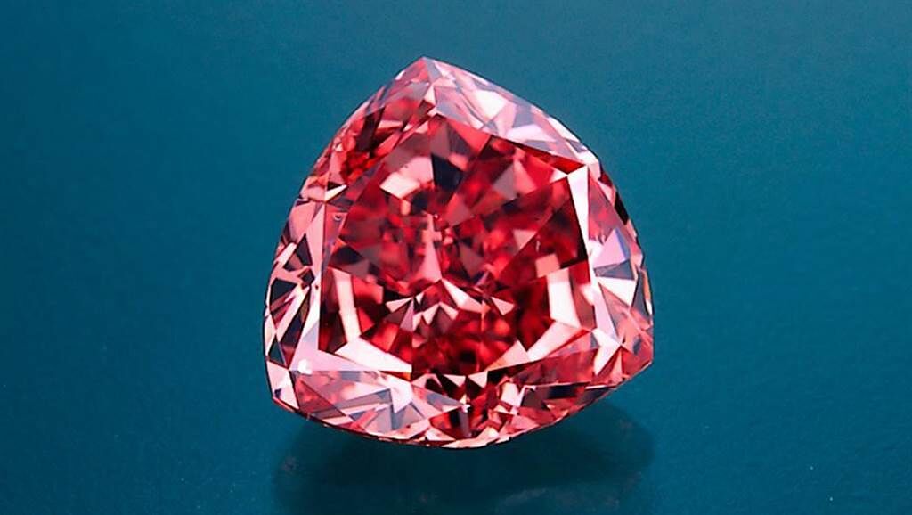 Moussaieff擁有不少珍稀名鑽，此為名為「Moussaieff Red」5.11克拉紅鑽，是全世界最大顆的紅鑽。（Moussaieff提供）