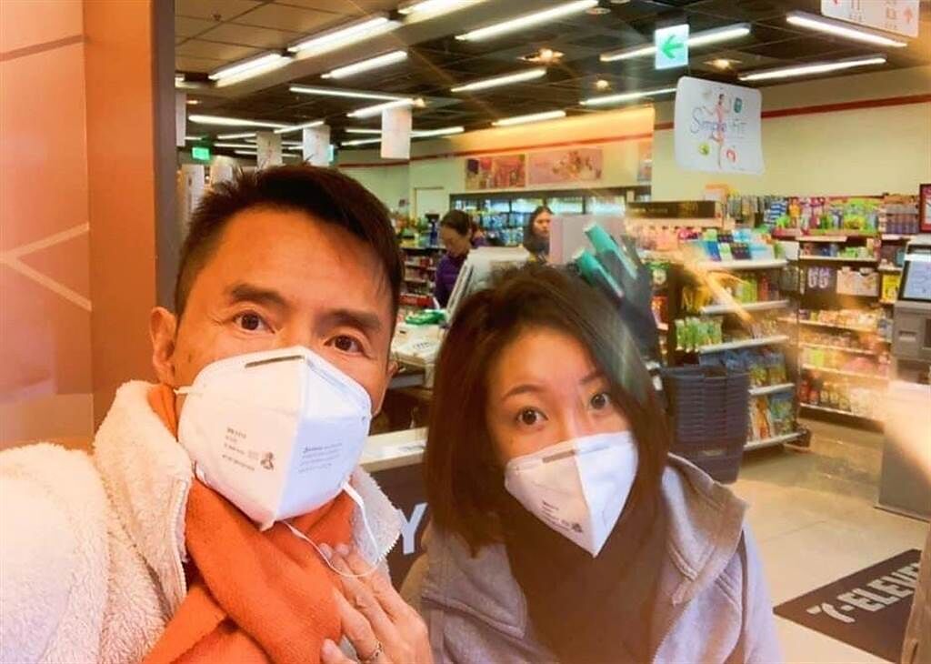 林立洋去年離開台灣前與老婆最後一張合照。（林立洋提供）