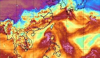 颱風梅雨明夾擊台灣 鄭明典PO一張圖見「滿滿水氣」
