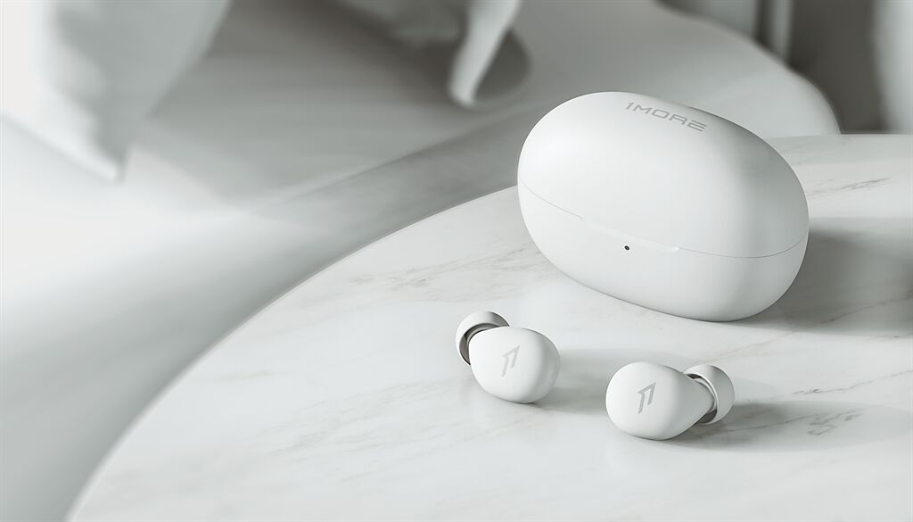 1MORE ComfoBuds Z 真無線耳機睡眠豆針對不同聆聽情境，APP中設定了「音樂」及「舒眠」兩種音質風格供用戶選擇。（1MORE提供／黃慧雯台北傳真）