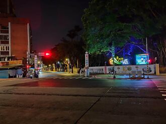 廣州街夜市晚上一張照片 當地人路過：忍不住想哭