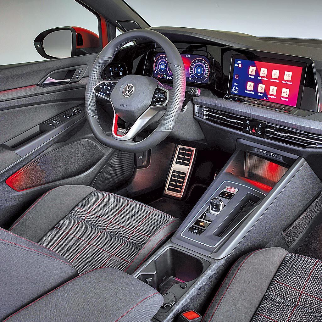 VW Golf GTI配置先進數位化座艙，蘊含各式GTI專屬配備，圖為歐洲版本。（VW提供）