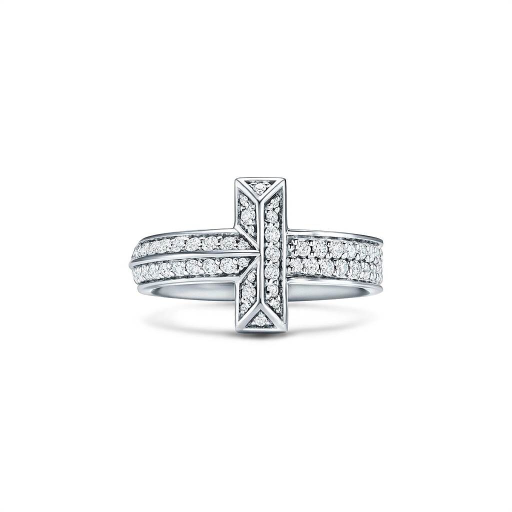 Tiffany T1 白金寬版鑲鑽戒指，20萬1000元。（Tiffany & Co.提供）