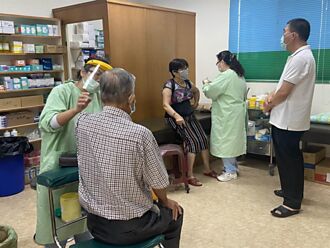 居服個案不敢打疫苗 台南市居家照服員施打率達9成5