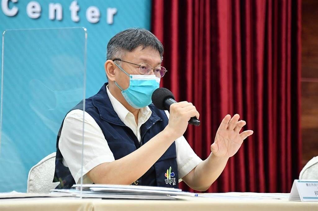 台北市長柯文哲今提到， PCR證明或疫苗證明都需要健保資料庫，但北市批發市場每天進出超過1萬人，讀卡機恐怕一下就壞了。（北市府提供／游念育台北傳真）