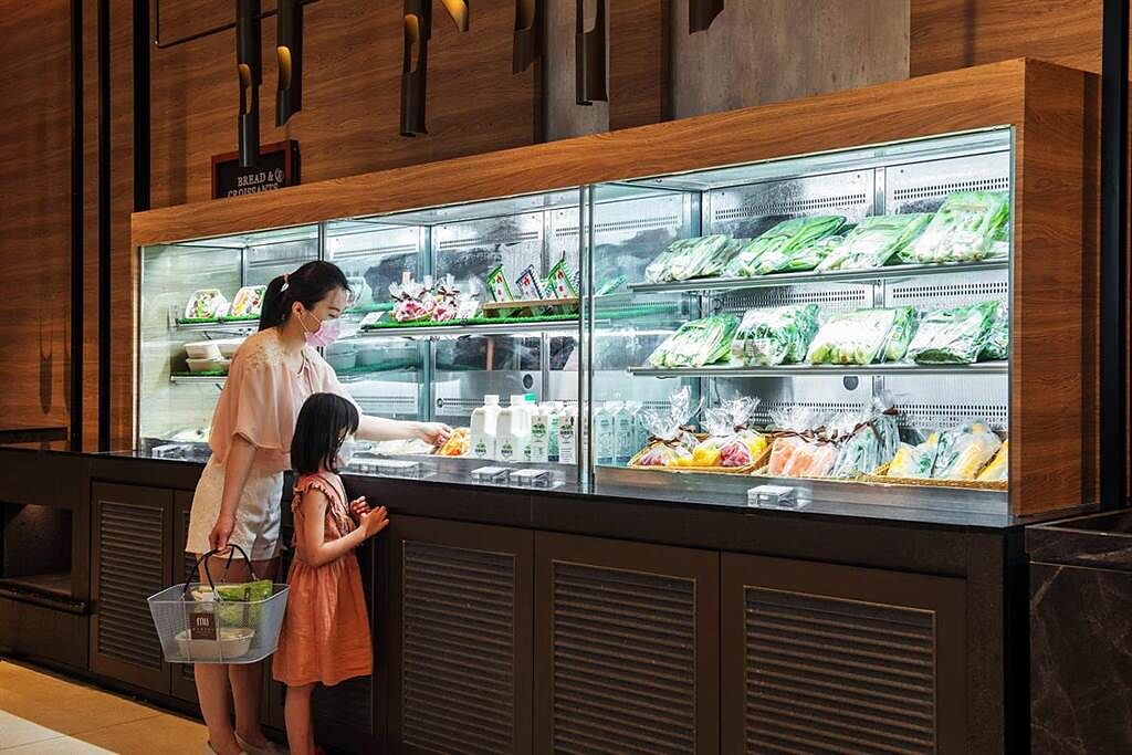 礁溪寒沐酒店「寒沐食市」的「生鮮蔬果區」可以買到各式新鮮蔬果。（圖／礁溪寒沐酒店）