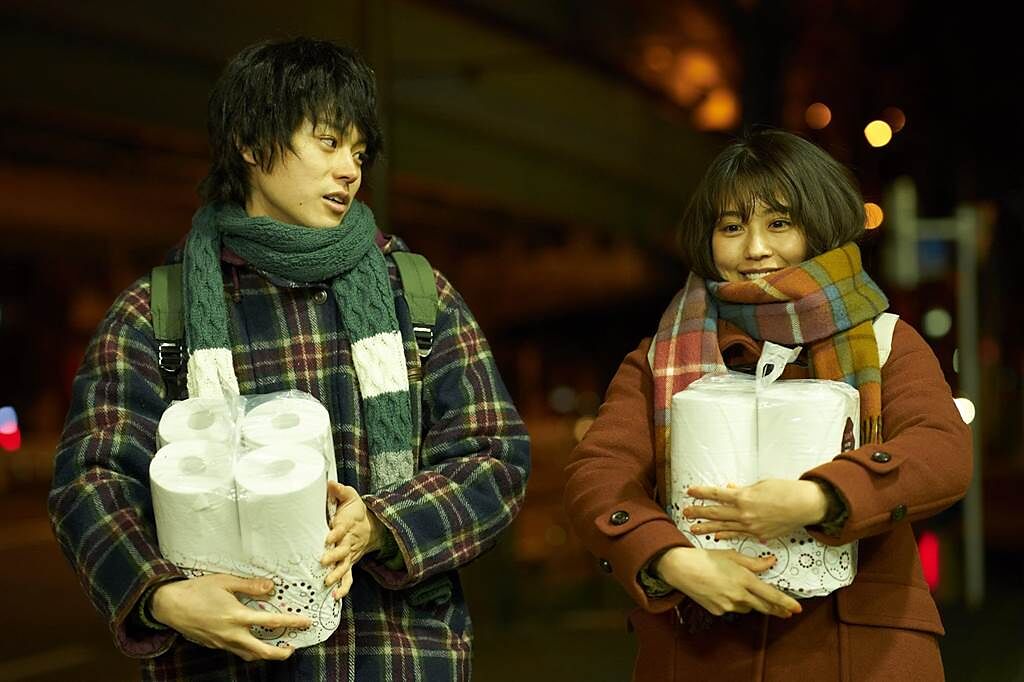 《花束般的戀愛》由菅田將暉和有村架純主演。（車庫娛樂提供）