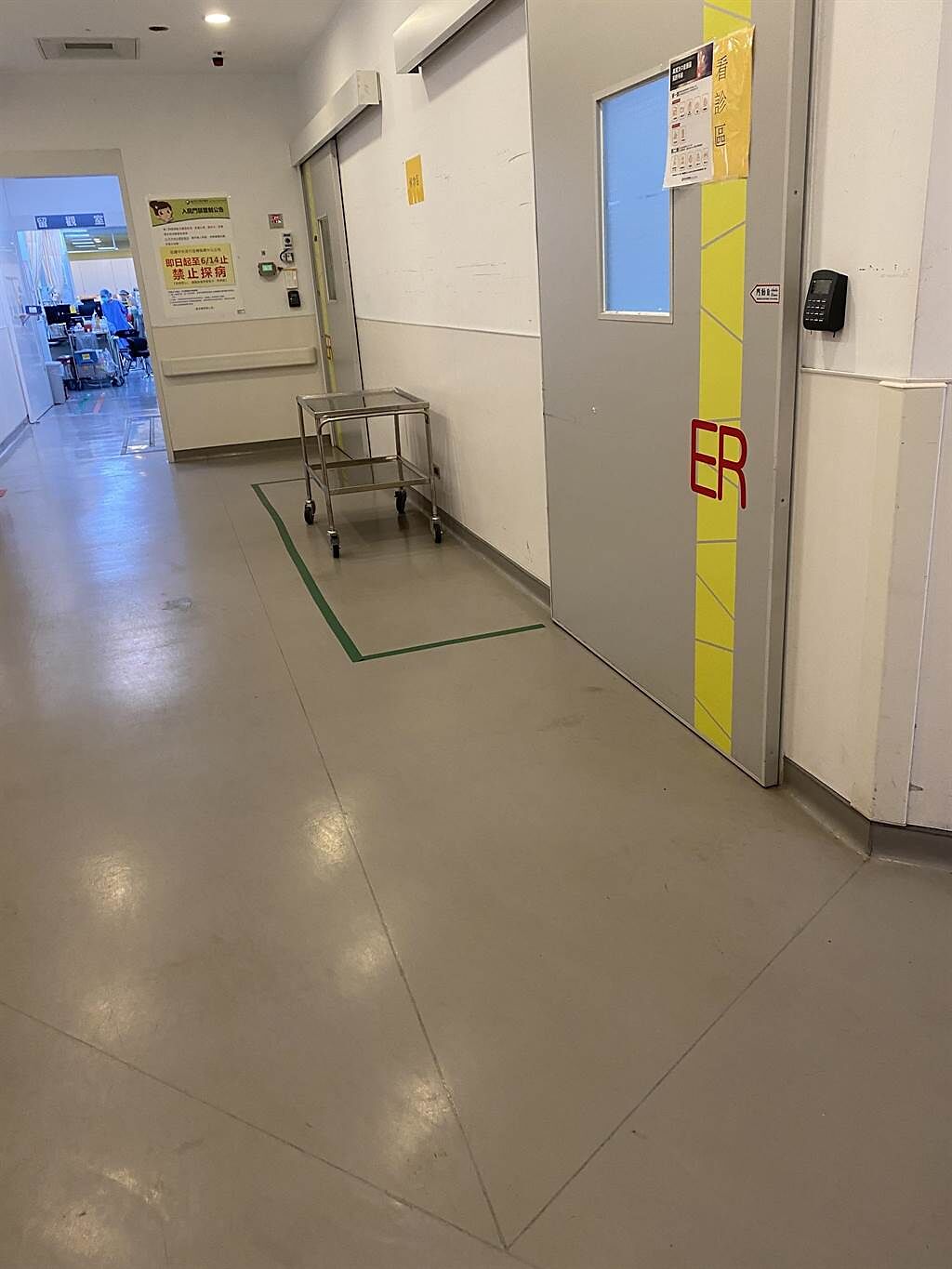 萬芳醫院表示，本院今日已將「緩衝病房」的病人轉至其他病房做一人一室隔離觀察，同步進行全病房清潔消毒工作。（本報資料照片）
