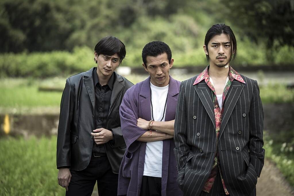 陳柏霖（右起）、黃尚禾、劉冠廷演出電影《詭扯》獲韓國富川奇幻影展大獎。（良人行影業提供）