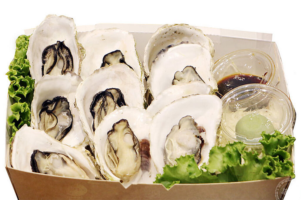 宜客樂微Buffet-帶殼牡蠣(圖片/澎湖福朋喜來登提供)