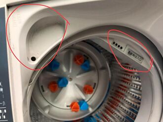 洗衣槽驚見2謎樣孔洞用途曝光 網：洗30年都沒搞懂