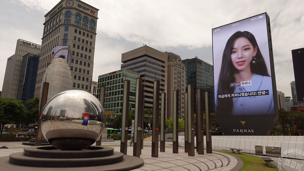 韓國綜合貿易中心COEX附近的螢幕廣告(圖片：韓國觀光公社提供)