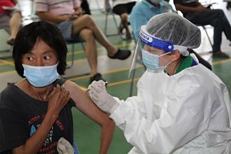 疫苗接種遇颱風假怎麼辦 陳時中說明「停打標準」