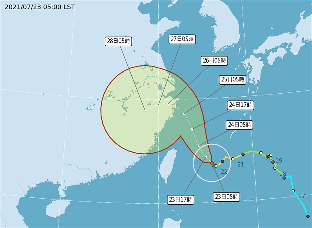 中度颱風烟花緩步逼近，暴風圈逐漸接近台灣。（圖取自氣象局網頁）