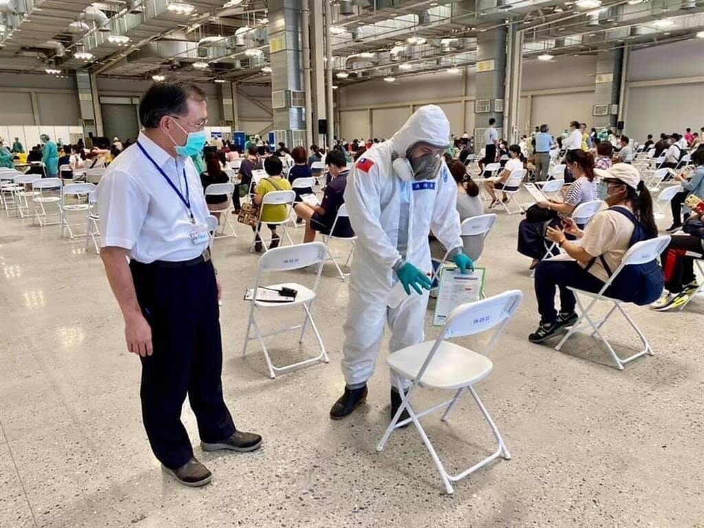 蔡炳坤表示，台北市截至22日接種覆蓋率已達到36.3％為全台最高。（摘自蔡炳坤臉書）