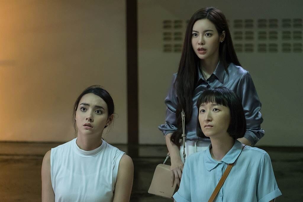泰國最新職場恐怖喜劇《老闆衝殺小》由《淒厲人妻》億萬團隊打造。（威視電影提供）