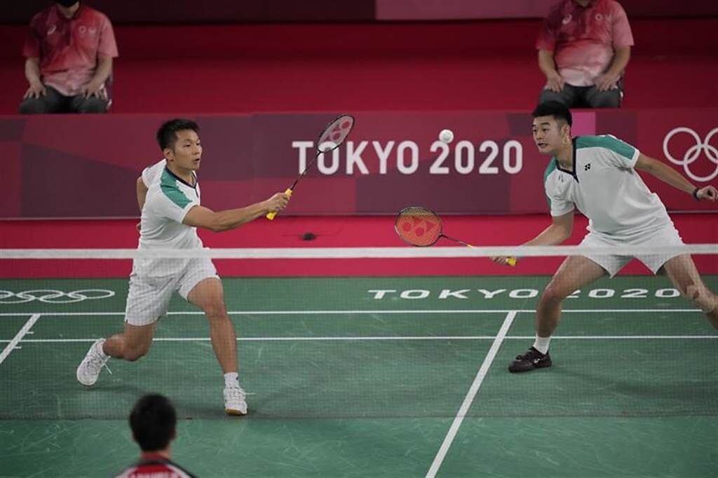 王齊麟、李洋挺進東京奧運男雙8強。（美聯社）