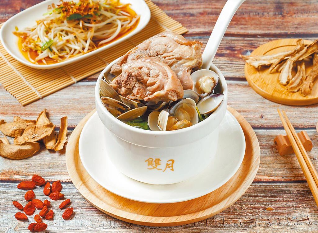 GoShare Select雙月食品社蛤蜊燉雞湯。（GoShare提供）