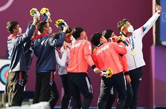 賽後台日韓男子選手群自拍照曝光 網抓亮點：射箭界TWICE