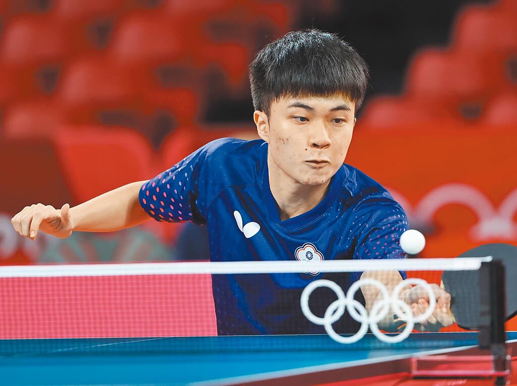 東京奧運桌球男子單打8強戰，中華隊林昀儒以直落4淘汰對手。（季志翔攝）